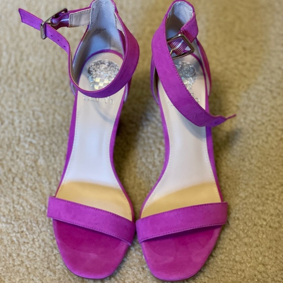 NEW | Vince Camuto Womens Corlina Drama Pink Ankle Strap Sandal - Picture 2 of 5